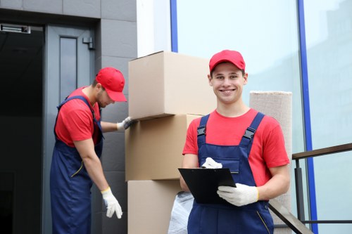 Selection of moving truck sizes for different South Kensington moves
