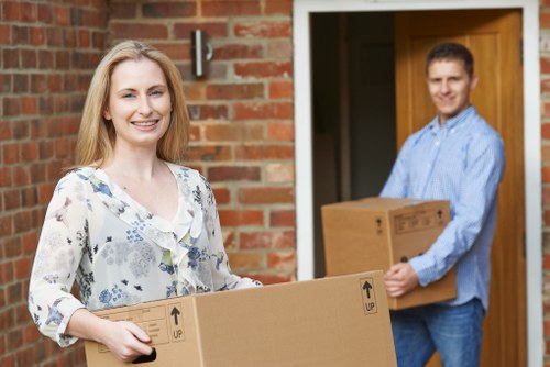 Home removals service handling furniture in Southkensington