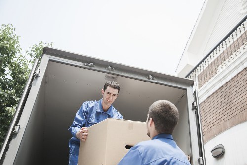 Furniture delivery and moving support in South Kensington